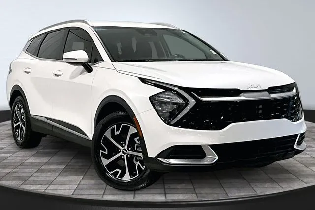 White 2023 Kia Sportage Hybrid EX for sale in Roanoke, IN