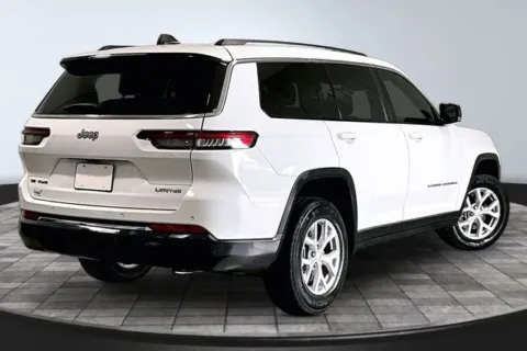 More photos of 2023 Jeep Grand Cherokee L Limited at Southwest Auto Sales, IN
