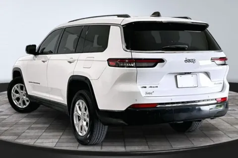 More photos of 2023 Jeep Grand Cherokee L Limited at Southwest Auto Sales, IN