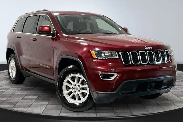 Red 2020 Jeep Grand Cherokee Laredo E for sale in Roanoke, IN
