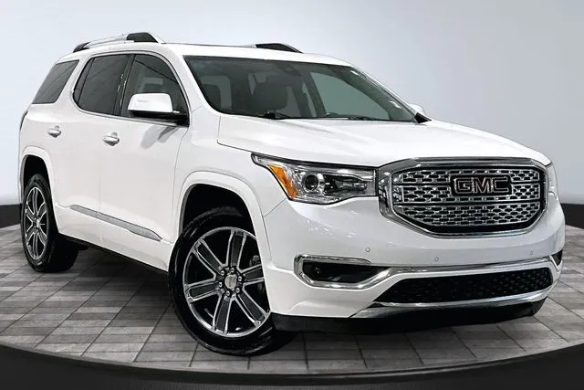 White 2018 GMC Acadia Denali for sale in Roanoke, IN