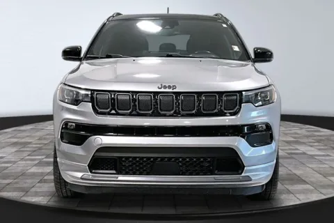 Photos of 2022 Jeep Compass Limited for sale in Roanoke, IN at Southwest Auto Sales