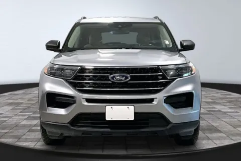 Photos of 2023 Ford Explorer XLT for sale in Roanoke, IN at Southwest Auto Sales