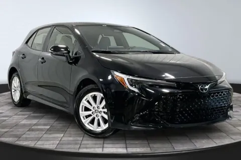 Black 2024 Toyota Corolla Hatchback SE for sale in Roanoke, IN