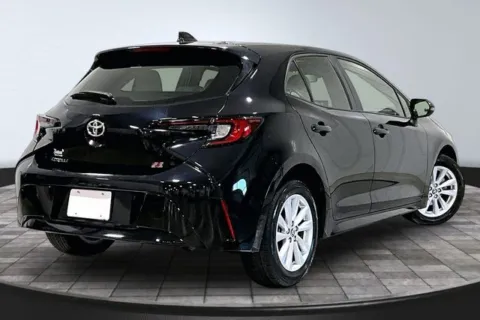 More photos of 2024 Toyota Corolla Hatchback SE at Southwest Auto Sales, IN