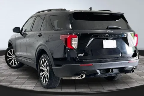 More photos of 2022 Ford Explorer ST-Line at Southwest Auto Sales, IN