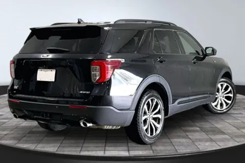 More photos of 2022 Ford Explorer ST-Line at Southwest Auto Sales, IN