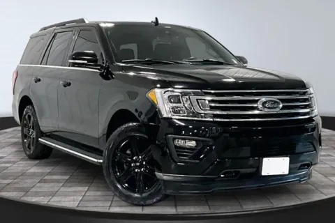 Black 2021 Ford Expedition XLT for sale in Roanoke, IN