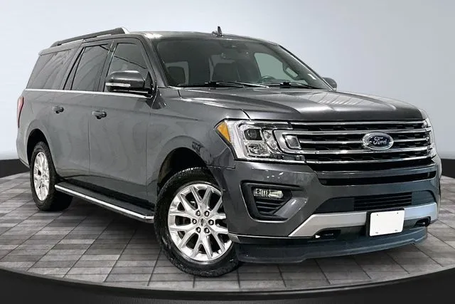 Gray 2021 Ford Expedition Max XLT for sale in Roanoke, IN