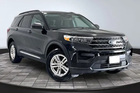 Black 2022 Ford Explorer XLT for sale in Roanoke, IN
