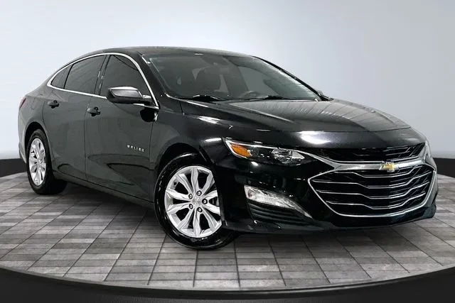Black 2023 Chevrolet Malibu LT for sale in Roanoke, IN