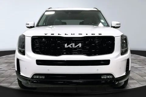 Photos of 2022 Kia Telluride SX for sale in Roanoke, IN at Southwest Auto Sales