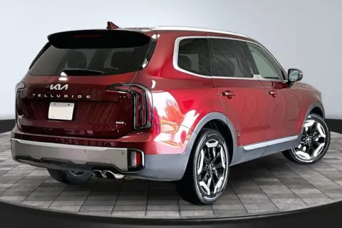 More photos of 2024 Kia Telluride EX at Southwest Auto Sales, IN