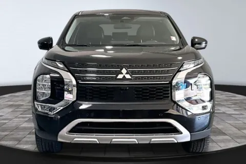 Photos of 2023 Mitsubishi Outlander SE Black Edition for sale in Roanoke, IN at Southwest Auto Sales
