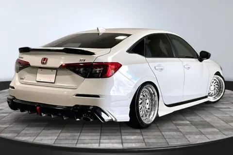More photos of 2023 Honda Civic Si at Southwest Auto Sales, IN