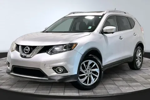 Another view of 2015 Nissan Rogue SL for sale in Roanoke, IN at Southwest Auto Sales