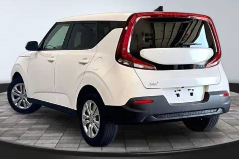 More photos of 2022 Kia Soul LX at Southwest Auto Sales, IN
