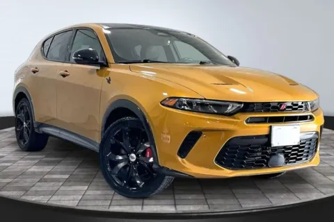 Gold 2024 Dodge Hornet R/T Plus for sale in Roanoke, IN