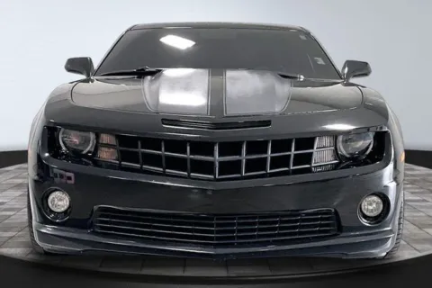 Photos of 2010 Chevrolet Camaro SS for sale in Roanoke, IN at Southwest Auto Sales
