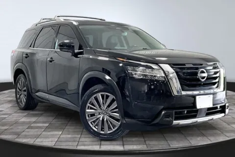 Black 2023 Nissan Pathfinder SL for sale in Roanoke, IN