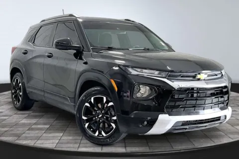 Black 2021 Chevrolet TrailBlazer LT for sale in Roanoke, IN