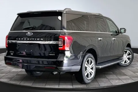 More photos of 2022 Ford Expedition Max Limited at Southwest Auto Sales, IN