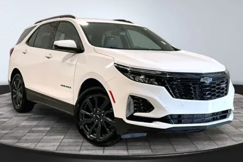 White 2024 Chevrolet Equinox RS for sale in Roanoke, IN