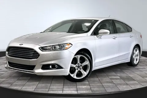 Another view of 2016 Ford Fusion SE for sale in Roanoke, IN at Southwest Auto Sales
