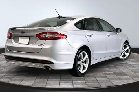 More photos of 2016 Ford Fusion SE at Southwest Auto Sales, IN