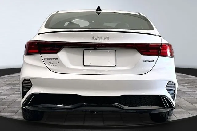 2023 Kia Forte GT-Line - Photo 6
