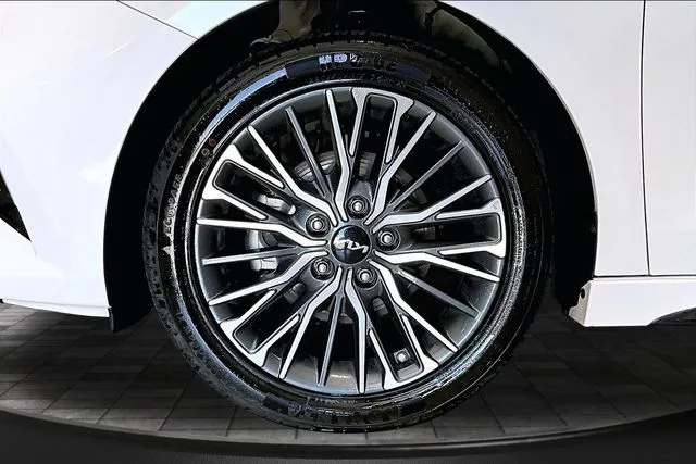 2023 Kia Forte GT-Line - Photo 33