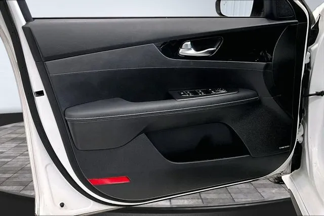 2023 Kia Forte GT-Line - Photo 20