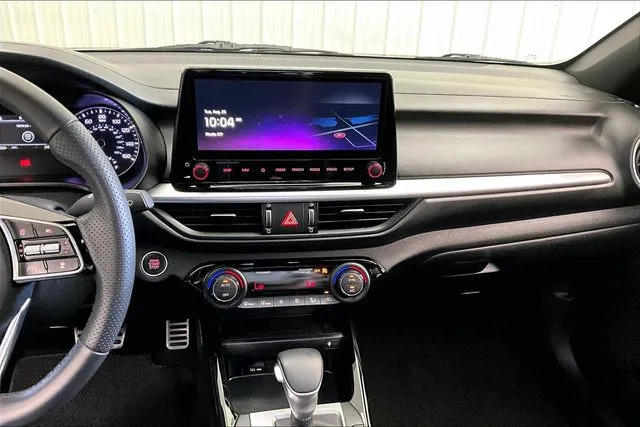 2023 Kia Forte GT-Line - Photo 15