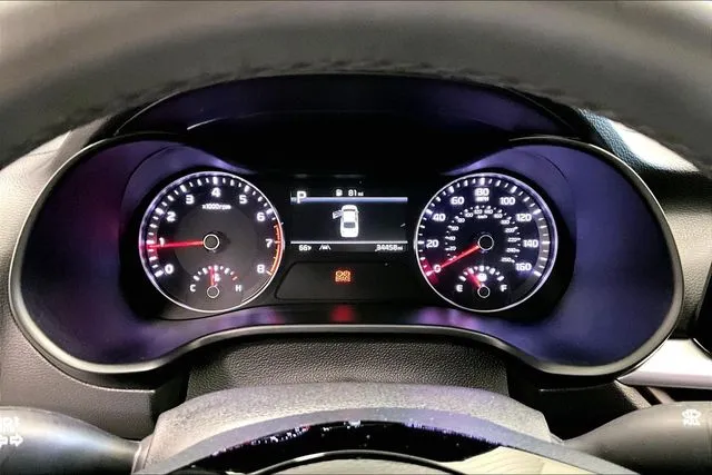 2023 Kia Forte GT-Line - Photo 13