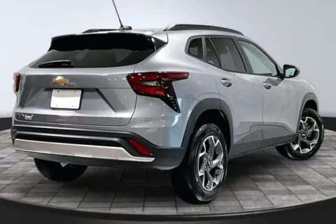 More photos of 2024 Chevrolet Trax LT at Southwest Auto Sales, IN