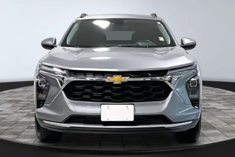 Photos of 2024 Chevrolet Trax LT for sale in Roanoke, IN at Southwest Auto Sales