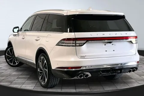 More photos of 2022 Lincoln Aviator Reserve at Southwest Auto Sales, IN