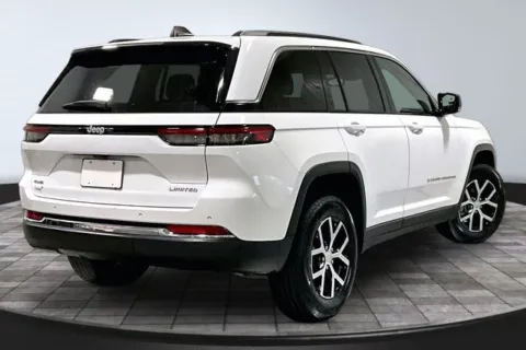 More photos of 2024 Jeep Grand Cherokee Limited at Southwest Auto Sales, IN