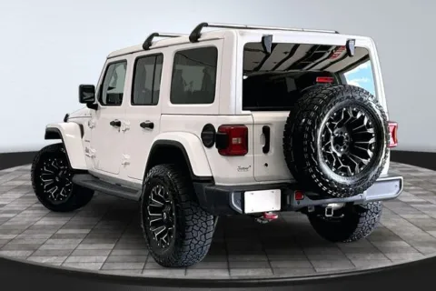 More photos of 2019 Jeep Wrangler Unlimited Sahara at Southwest Auto Sales, IN