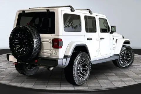 More photos of 2019 Jeep Wrangler Unlimited Sahara at Southwest Auto Sales, IN