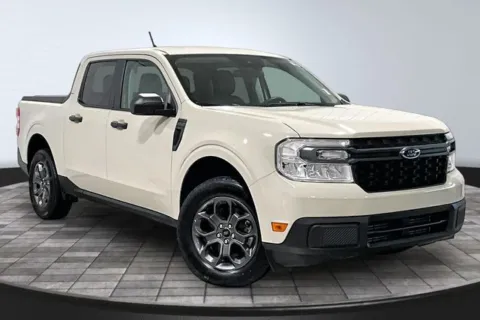 Brown 2024 Ford Maverick XLT for sale in Roanoke, IN