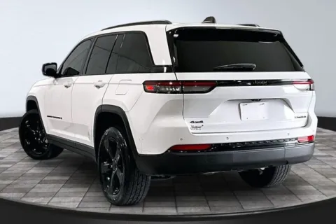 More photos of 2024 Jeep Grand Cherokee Limited at Southwest Auto Sales, IN