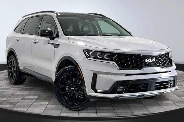 Gray 2022 Kia Sorento SX for sale in Roanoke, IN