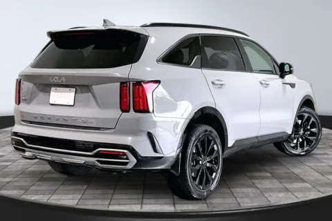 More photos of 2022 Kia Sorento SX at Southwest Auto Sales, IN