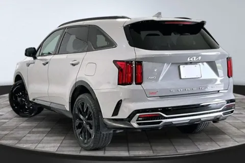 More photos of 2022 Kia Sorento SX at Southwest Auto Sales, IN