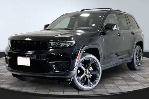 Another view of 2023 Jeep Grand Cherokee Altitude X for sale in Roanoke, IN at Southwest Auto Sales