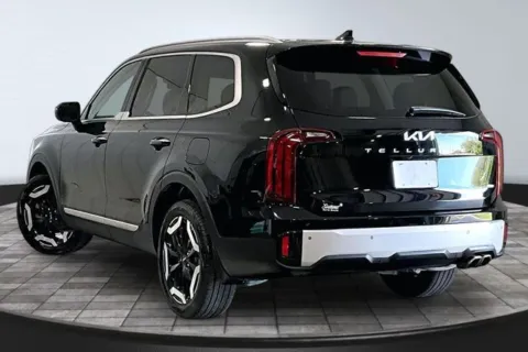 More photos of 2024 Kia Telluride S at Southwest Auto Sales, IN