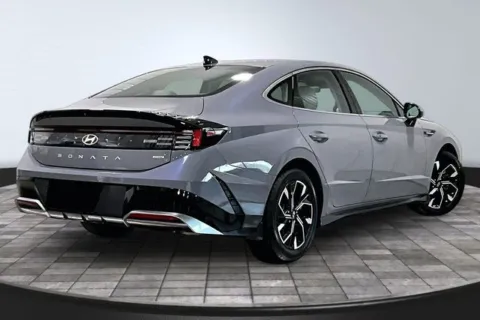 More photos of 2024 Hyundai Sonata SEL at Southwest Auto Sales, IN