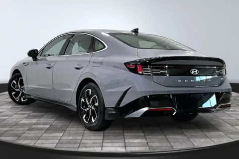More photos of 2024 Hyundai Sonata SEL at Southwest Auto Sales, IN