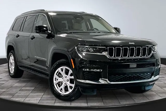 Green 2022 Jeep Grand Cherokee L Limited for sale in Roanoke, IN